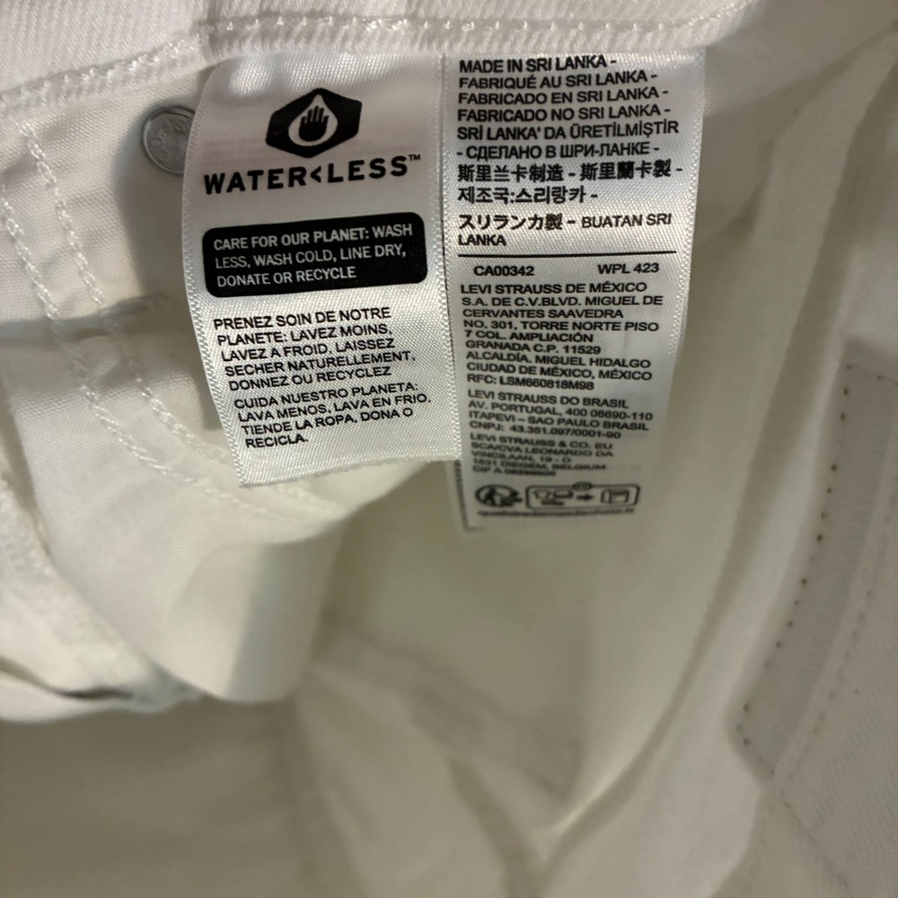 Levis Wedgie Straight Jeans Women Size 28 (Fits 28x27) High Rise Button Fly Pant - Picture 4 of 9